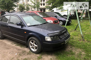 Седан Volkswagen Passat 1997 в 