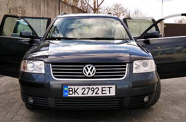 Универсал Volkswagen Passat 2002 в Сарнах