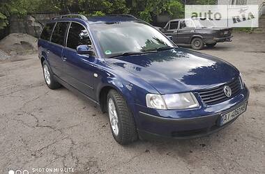 Універсал Volkswagen Passat 1999 в 