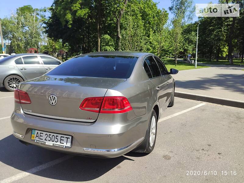 Седан Volkswagen Passat 2012 в Дніпрі фото 16 Седан Volkswagen Passat 2012 в Дніпрі