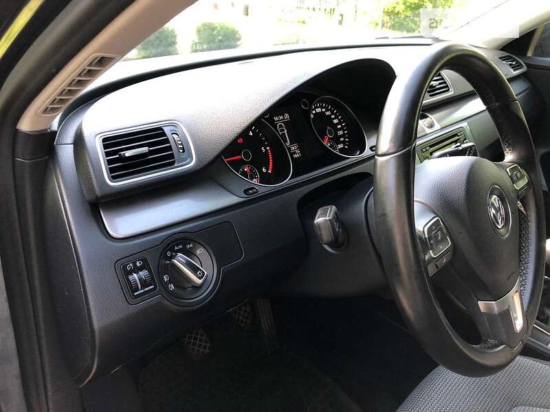 Універсал Volkswagen Passat 2014 в Києві фото 20 Універсал Volkswagen Passat 2014 в Києві