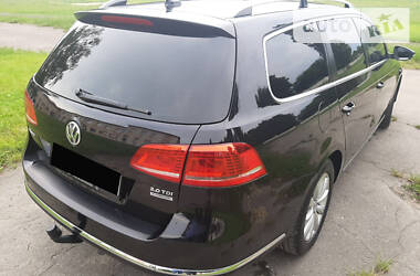 Універсал Volkswagen Passat 2012 в 