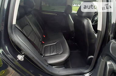 Універсал Volkswagen Passat 2012 в 