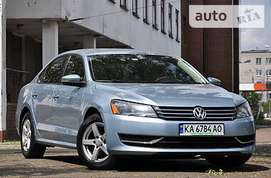 Седан Volkswagen Passat 2012 в 