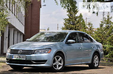 Седан Volkswagen Passat 2012 в 