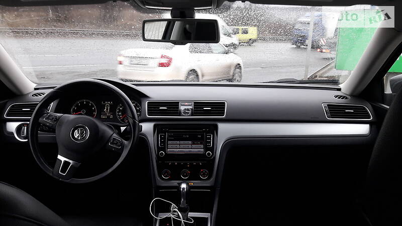 Седан Volkswagen Passat 2012 в Києві фото 7 Седан Volkswagen Passat 2012 в Києві