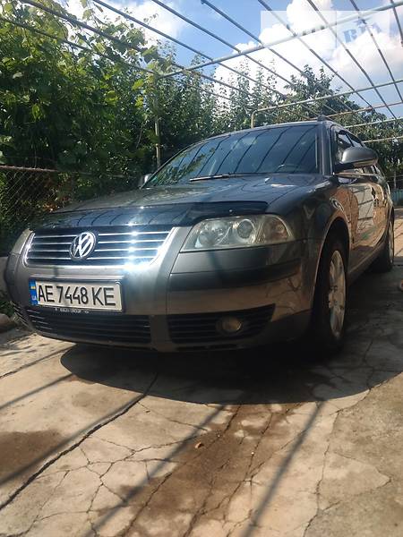 Універсал Volkswagen Passat 2005 в Покрові