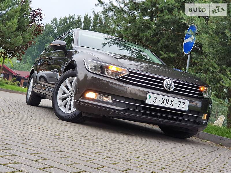 Універсал Volkswagen Passat 2015 в Дрогобичі