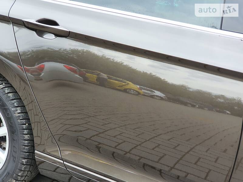 Універсал Volkswagen Passat 2015 в Дрогобичі