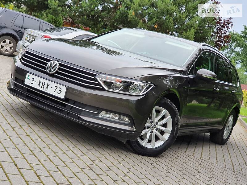 Універсал Volkswagen Passat 2015 в Дрогобичі