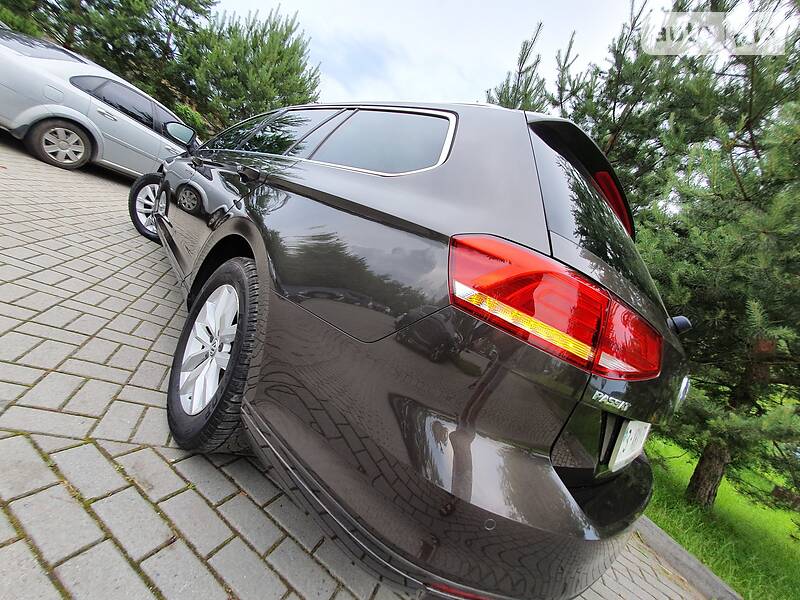 Універсал Volkswagen Passat 2015 в Дрогобичі