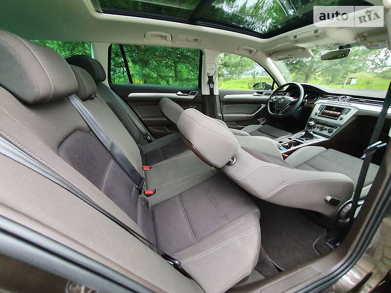 Універсал Volkswagen Passat 2015 в Дрогобичі