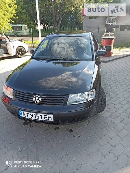 Седан Volkswagen Passat 1998 в Калуше