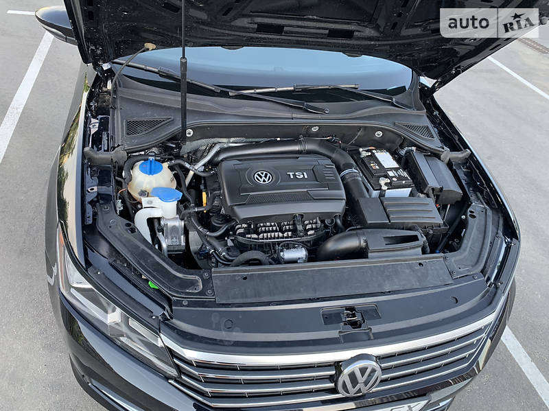 Седан Volkswagen Passat 2017 в Києві