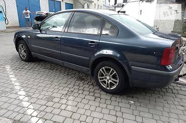 Седан Volkswagen Passat 1998 в Долине