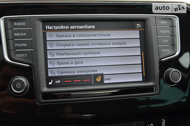 Універсал Volkswagen Passat 2015 в Луцьку
