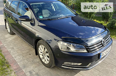 Универсал Volkswagen Passat 2012 в Луцке