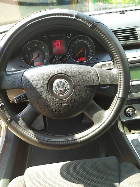 Універсал Volkswagen Passat 2007 в Карлівці