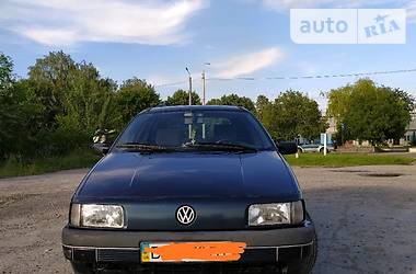 Універсал Volkswagen Passat 1991 в Здолбуніві