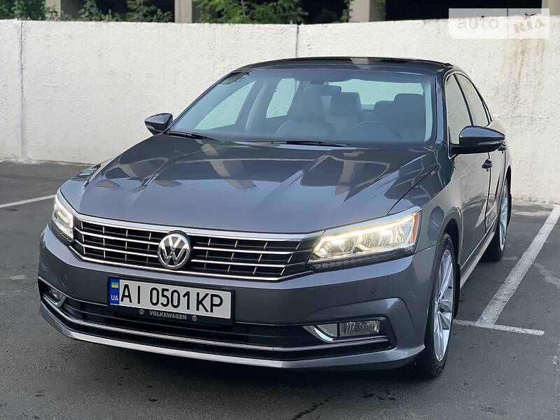 Седан Volkswagen Passat 2016 в Києві