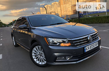 Седан Volkswagen Passat 2015 в Киеве