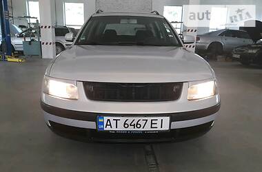 Універсал Volkswagen Passat 2000 в 