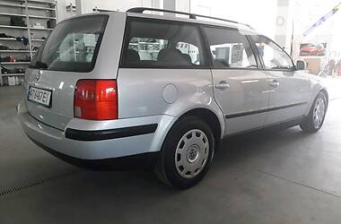 Універсал Volkswagen Passat 2000 в 