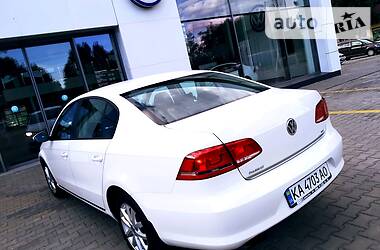 Седан Volkswagen Passat 2012 в 