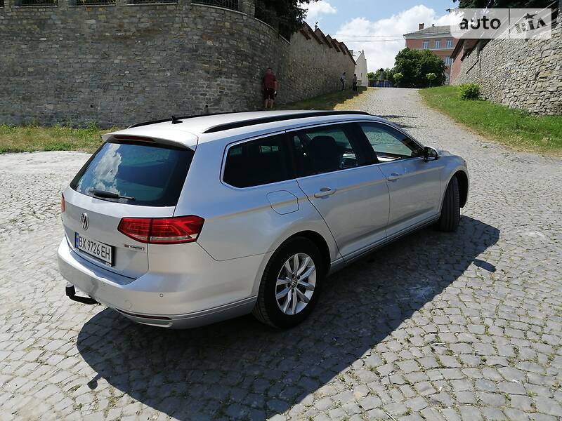 Універсал Volkswagen Passat 2015 в Кам'янець-Подільському