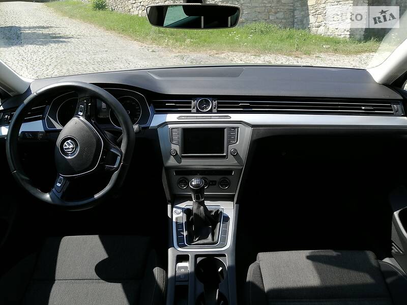 Універсал Volkswagen Passat 2015 в Кам'янець-Подільському