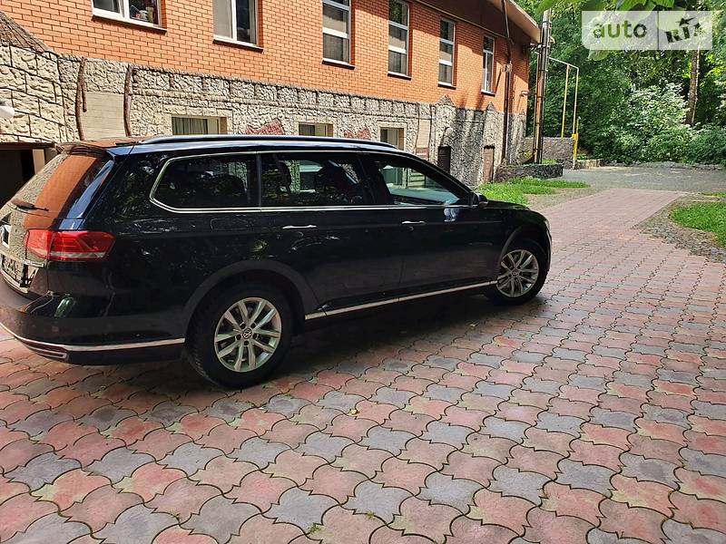 Універсал Volkswagen Passat 2015 в Вінниці