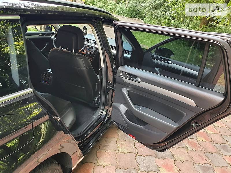Універсал Volkswagen Passat 2015 в Вінниці