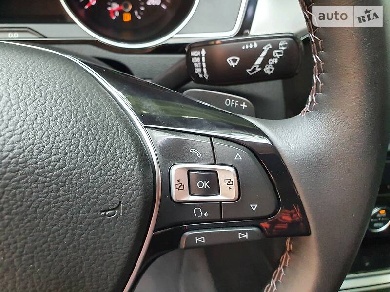 Універсал Volkswagen Passat 2015 в Вінниці