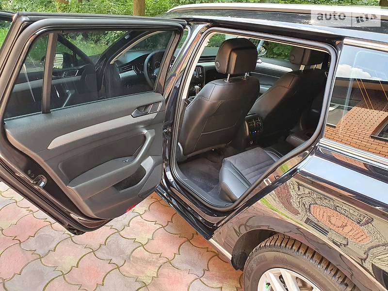 Універсал Volkswagen Passat 2015 в Вінниці