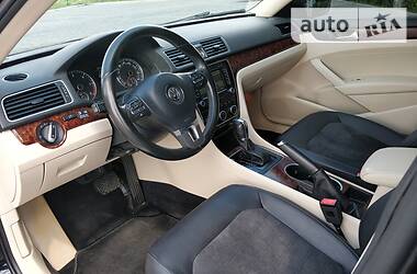 Седан Volkswagen Passat 2012 в 
