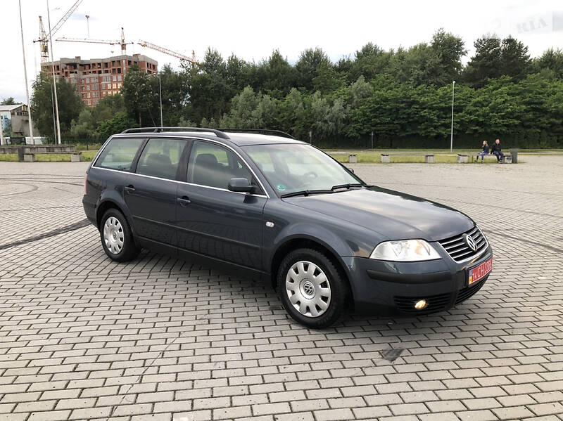 Универсал Volkswagen Passat 2002 в Львове