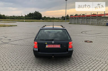 Універсал Volkswagen Passat 2002 в 