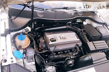 Седан Volkswagen Passat 2012 в 