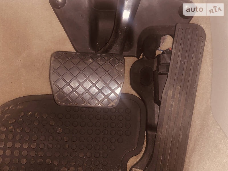 Седан Volkswagen Passat 2013 в Харкові фото 28 Седан Volkswagen Passat 2013 в Харкові