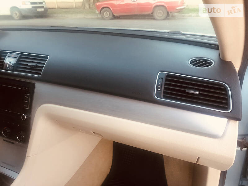 Седан Volkswagen Passat 2013 в Харкові фото 21 Седан Volkswagen Passat 2013 в Харкові