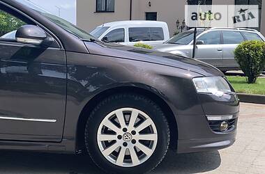 Универсал Volkswagen Passat 2010 в Стрые