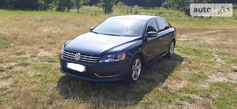 Седан Volkswagen Passat 2012 в Виннице