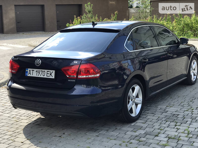 Седан Volkswagen Passat 2013 в Івано-Франківську