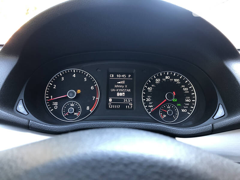 Седан Volkswagen Passat 2012 в Києві