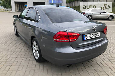 Седан Volkswagen Passat 2015 в 