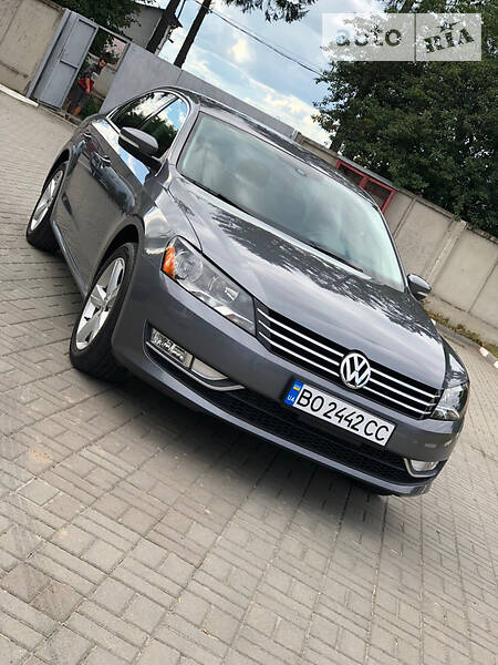 Седан Volkswagen Passat 2015 в 