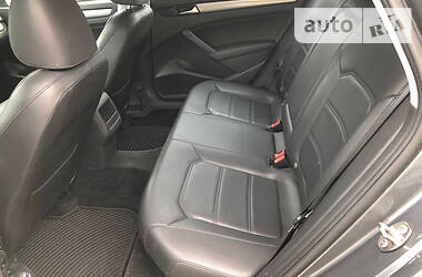 Седан Volkswagen Passat 2015 в 