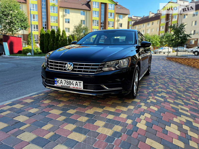 Седан Volkswagen Passat 2017 в Києві