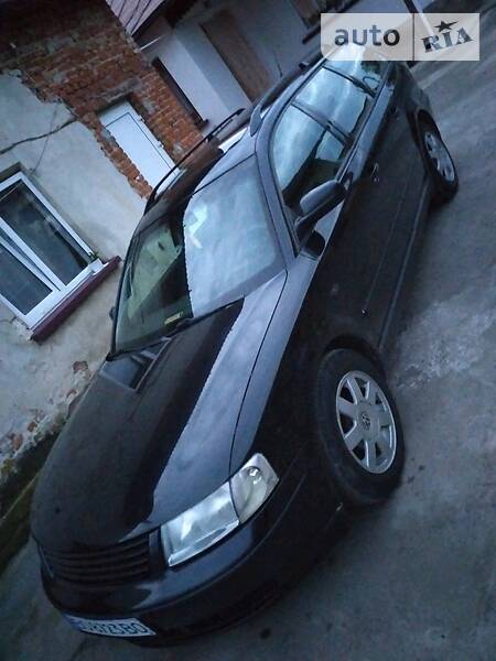 Універсал Volkswagen Passat 1998 в Тернополі