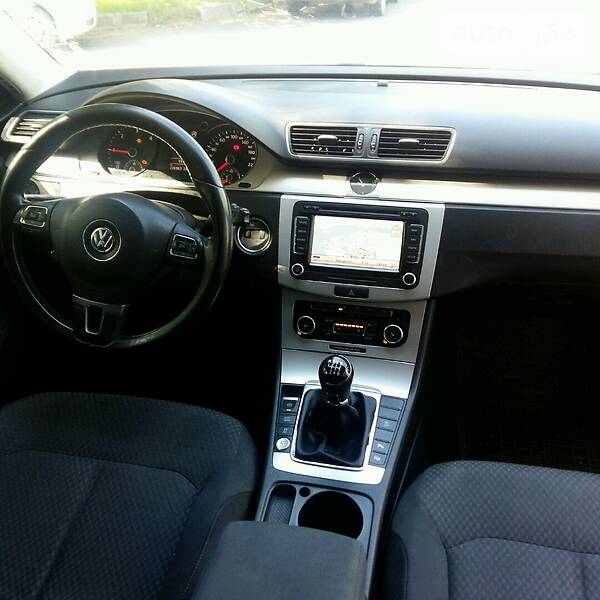 Універсал Volkswagen Passat 2010 в Хусті